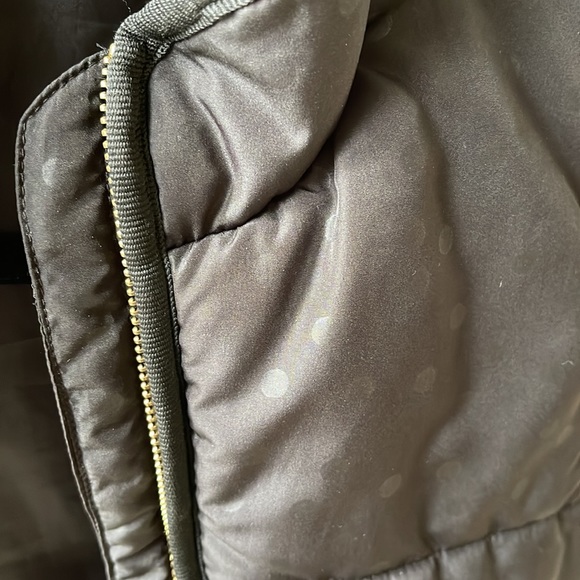 H&M Youth Zippered Vest size 8-10years black with faint dots - Picture 2 of 8